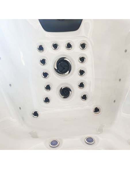 Spa prefabricado modelo Giulia